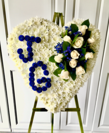 Initials love heart 
