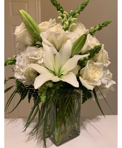 Unforgettable Blooms  Flower Arrangement