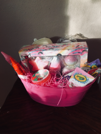 Unicorn  bathtime 1 only  Gift basket
