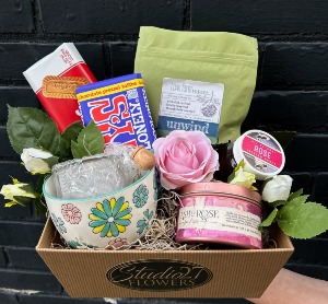 Unwind Care Box 