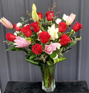 Uptown Sweetheart Roses