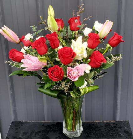 Uptown Sweetheart Roses