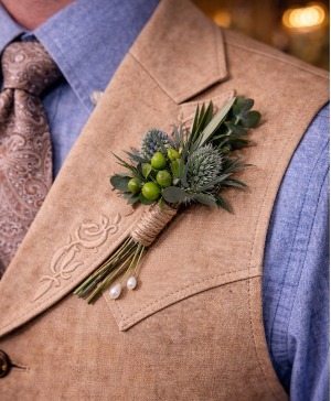 Urban Rustic Boutonniere Designer's Choice