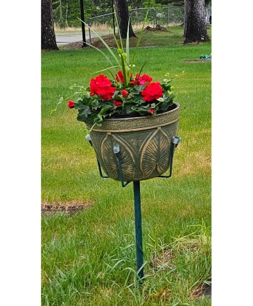 14" Cemetery Memorial Urn Service  in Brainerd, MN | BRAINERD FLORAL