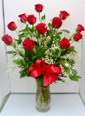  Classic Red Rose Arrangement 
