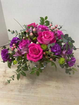 V100 - Love's Unending Legacy Arrangement in Cherokee, IA | Blooming House