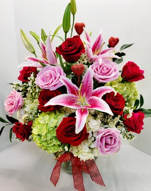  Garden Romance With Lilies 