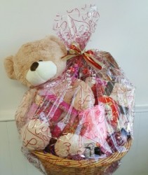 VALENTINE BASKET 