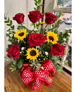 Sunshine for Mom  red roses with sunflowers 