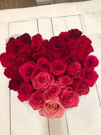 Heart of Roses Flower Box in Sparta, NJ | Bluet Flower Co.