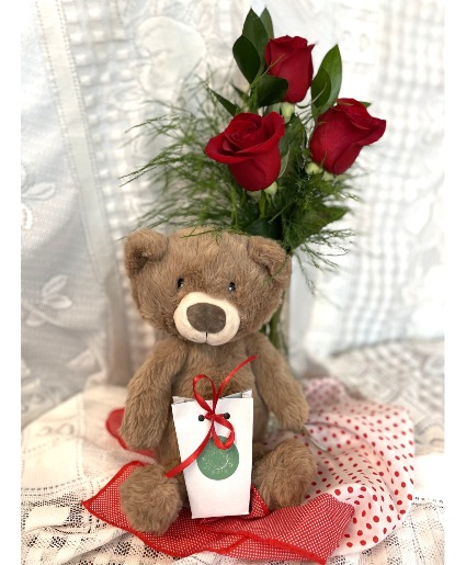 Valentine's Package 1 Fresh vase, plush bear and Hershey Kisses