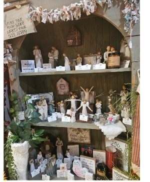 Variety of Willow Tree Collectibles general