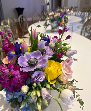 Vase Arrangement  Table Centerpiece in Medina, NY | CREEKSIDE FLORAL AND DESIGN