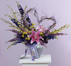VASE ARRANGEMENT  With Hearts VASE