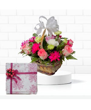 Valentine's Day # 4 Floral Arrangement