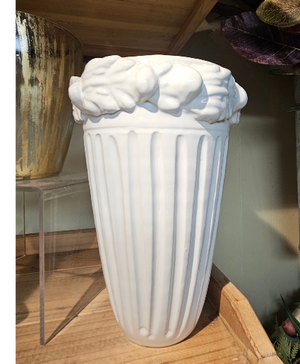 Veitri  white Acanthus Italian ceramic vase