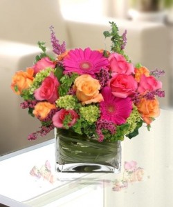 VIBRANT VASE
