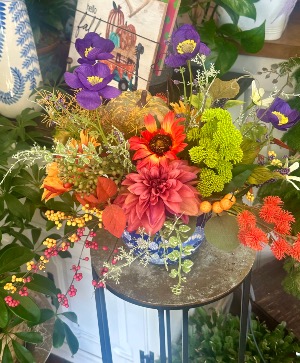 Vibrant color silk centerpiece all around Facebook/pre-order by August 31,2026