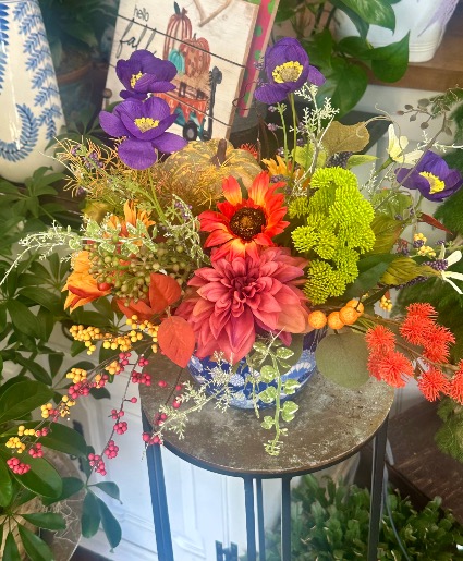 Vibrant color silk centerpiece all around Facebook/pre-order by August 31,2026
