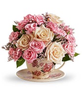 Victorian tea Cup  Keepsake arrangement