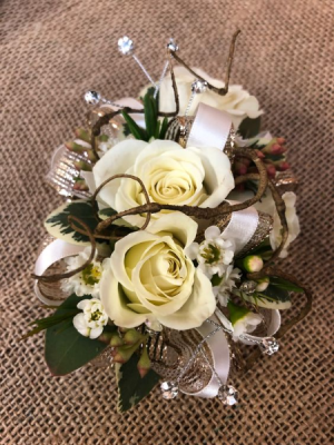 Vines & Roses Corsage