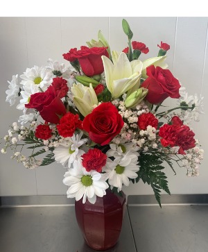 Classic Be My Love Fresh Arrangement
