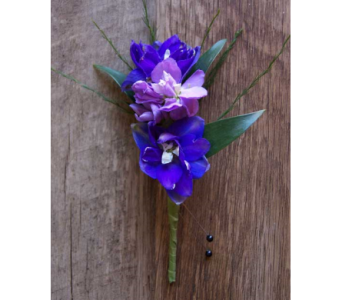 Violet and Blue Bout Boutonierre