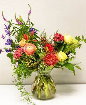 Vivacious & Bright Designer's Choice Garden Style