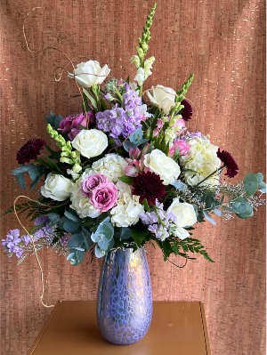 VIVI FLOWER  ARRANGEMENT