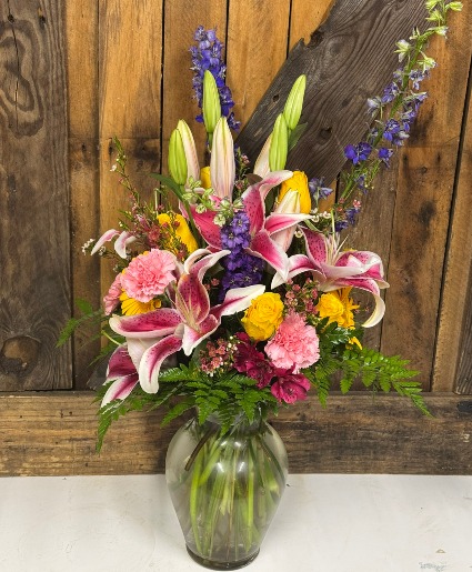 Vivid Delight Flower Arrangement