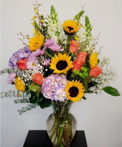 Special Mother's day  Mothers Day Arrangement 
