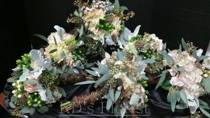 Wedding Rustic wedding bouquets