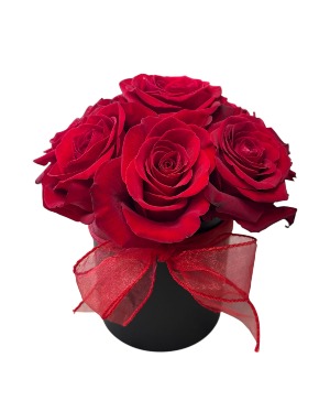What's in the box? Roses  arranged in the box