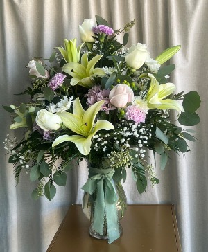 WHIMSICAL DIVINITY FLOWER ARRANGEMENT