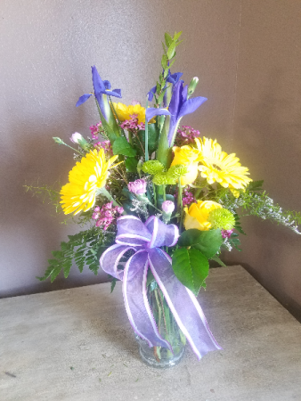 Whisper me pretty Vase arrangement