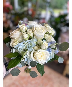 White and Blue Handheld bouquet
