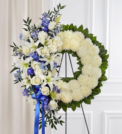 white and blur wreath spray 