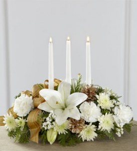 White and Gold Triple Candle Arangement Christmas