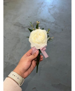 White Boutonniere Wedding