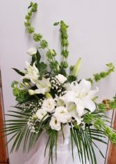 White elegance Arrangement