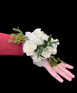 White Elegance Corsages 