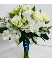WHITE HANDHELD BOUQUET PROM