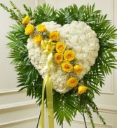 WHITE HEART WITH YELLOW ROSE BREAK 