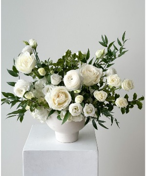 White Garden Elegance Floral Arrangement 