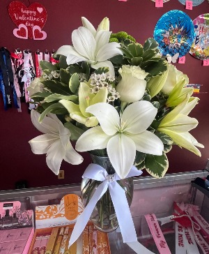 White Lilly Vase