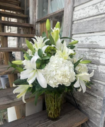 White Linen and Lilies Floral Arrangement in Key West, FL | Petals & Vines
