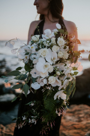 White loose cascading bridal bouquet Bridal bouquet