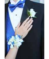 WHITE ORCHID CORSAGE AND BOUT SET PROM