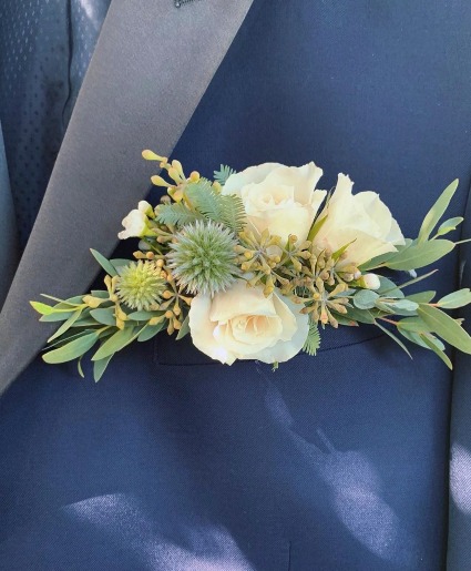 WHITE ROSE POCKET 