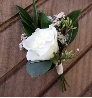 WHITE ROSE PROM BOUTTENIERE
